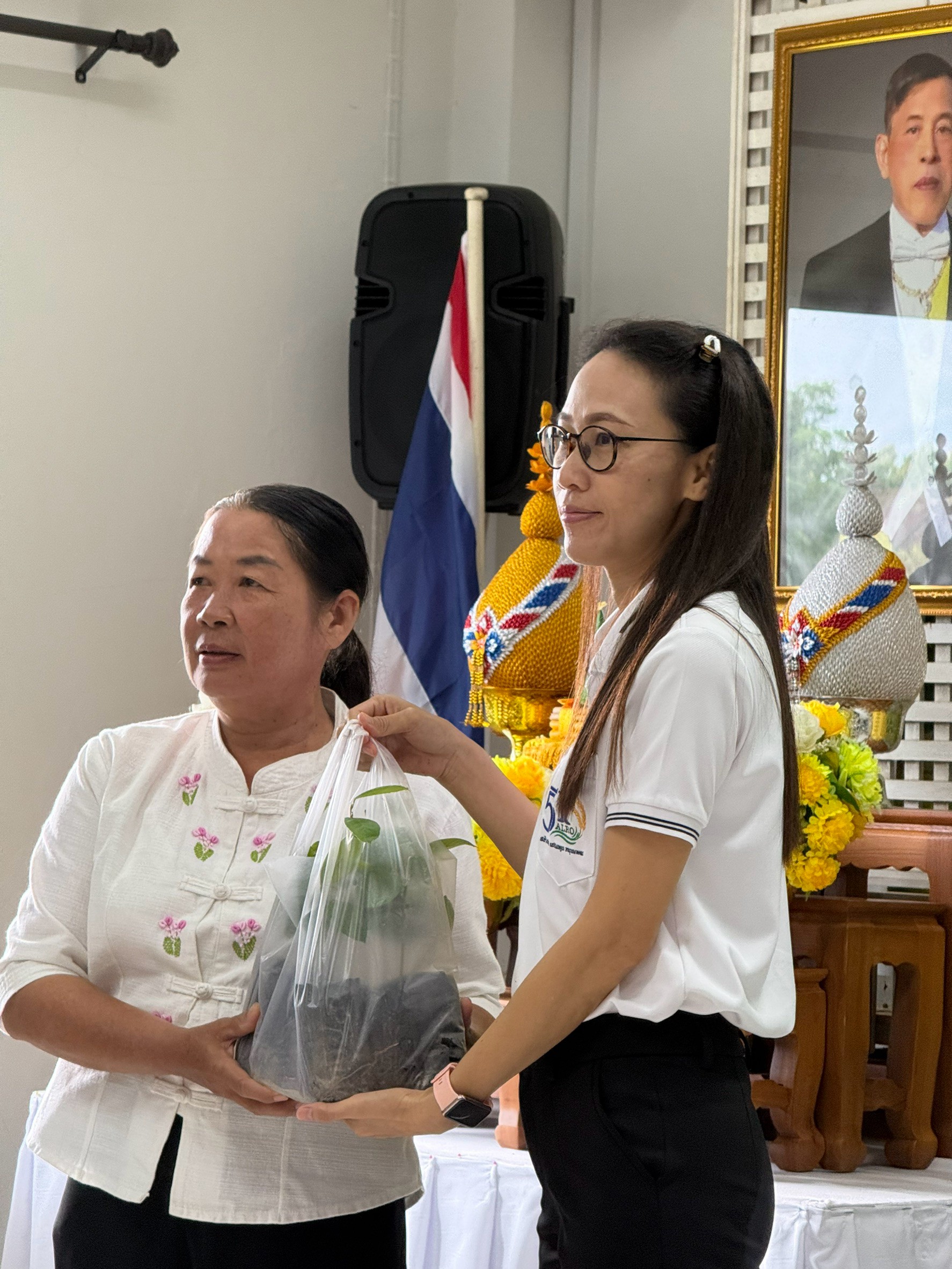 title - ส.ป.ก.แพร่ จัดโครงการ ปลูกเพื่อเปลี่ยน เปลี่ยนเพื่อยั่งยืน  เทิดไท้องค์ทศมราชา เพื่อเพิ่มพื้นที่สีเขียวในเขตปฏิรูปที่ดิน